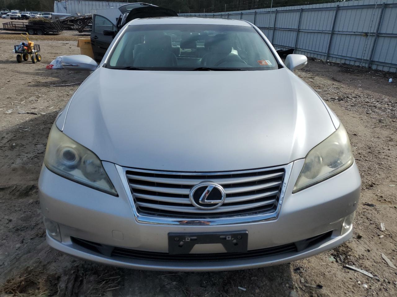 2012 Lexus ES - Image 5