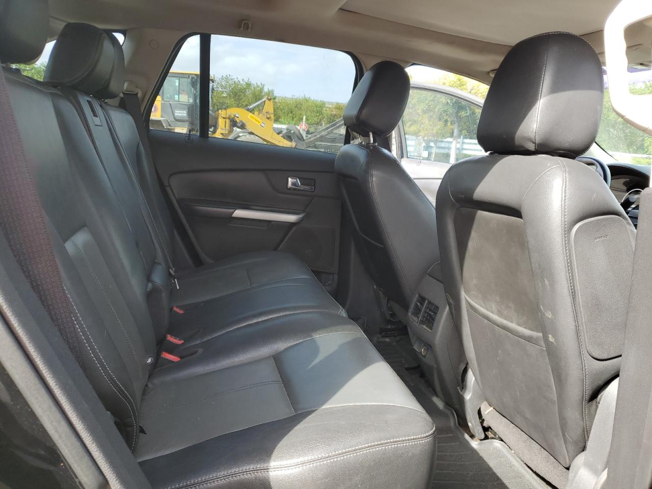 2013 Ford Edge - Image 11