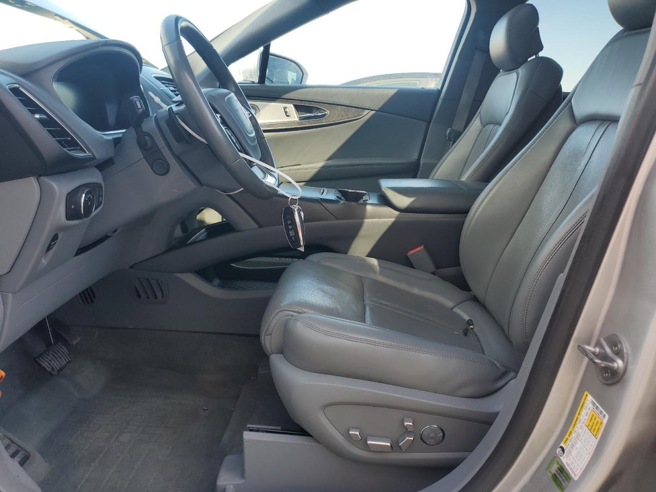 2019 Lincoln Nautilus - Image 7