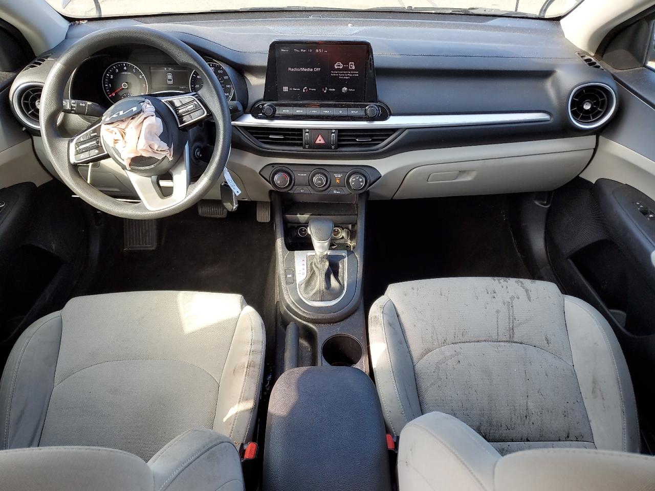 2022 Kia Forte - Image 8