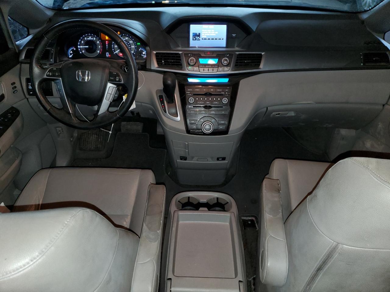 2012 Honda Odyssey - Image 8
