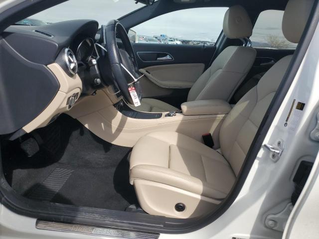  MERCEDES-BENZ GLA-CLASS 2016 Biały