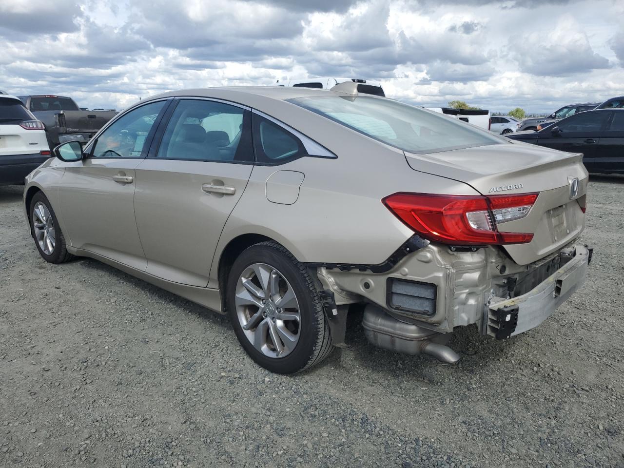 1HGCV1F13JA211209 HONDA ACCORD 2018