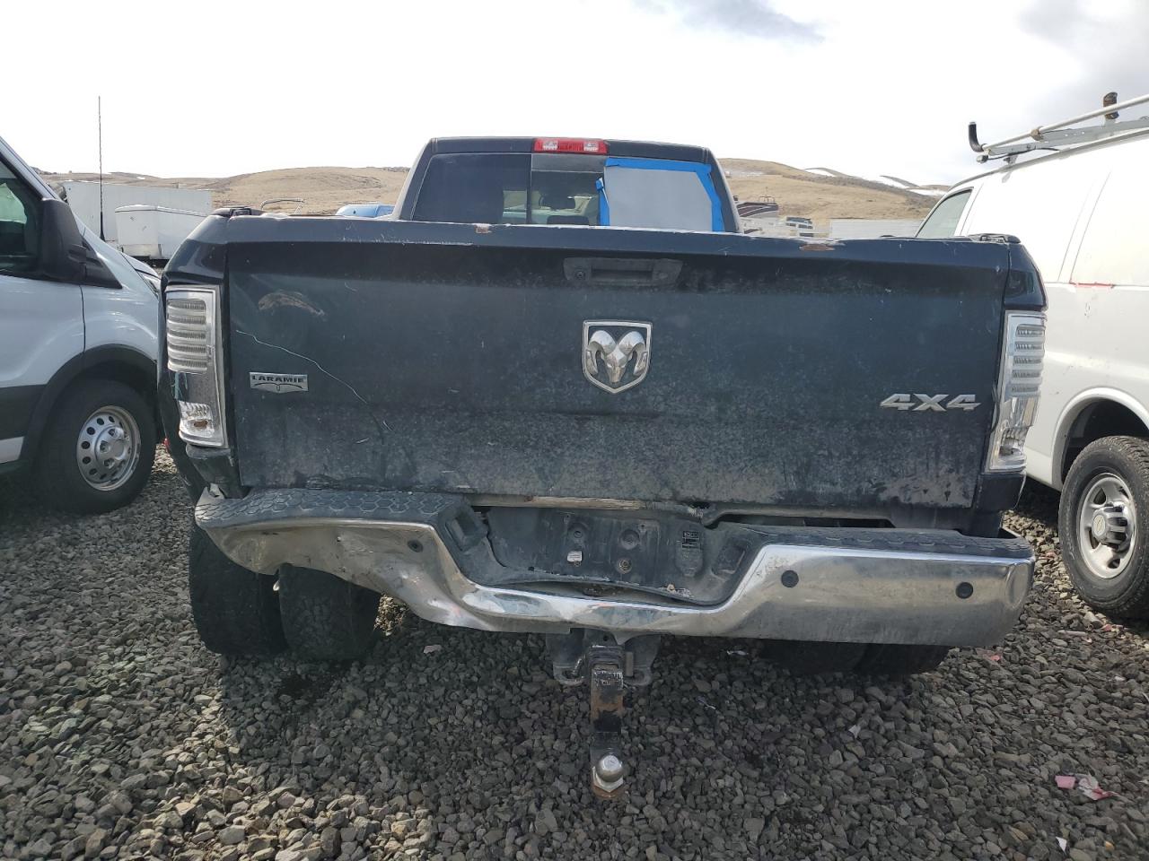 2015 RAM 3500 - Image 6