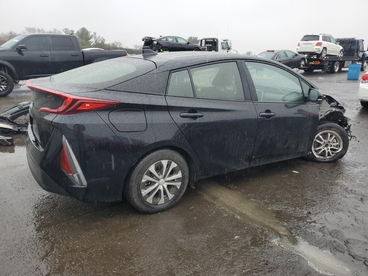 JTDKAMFPXN3210743 TOYOTA PRIUS 2022