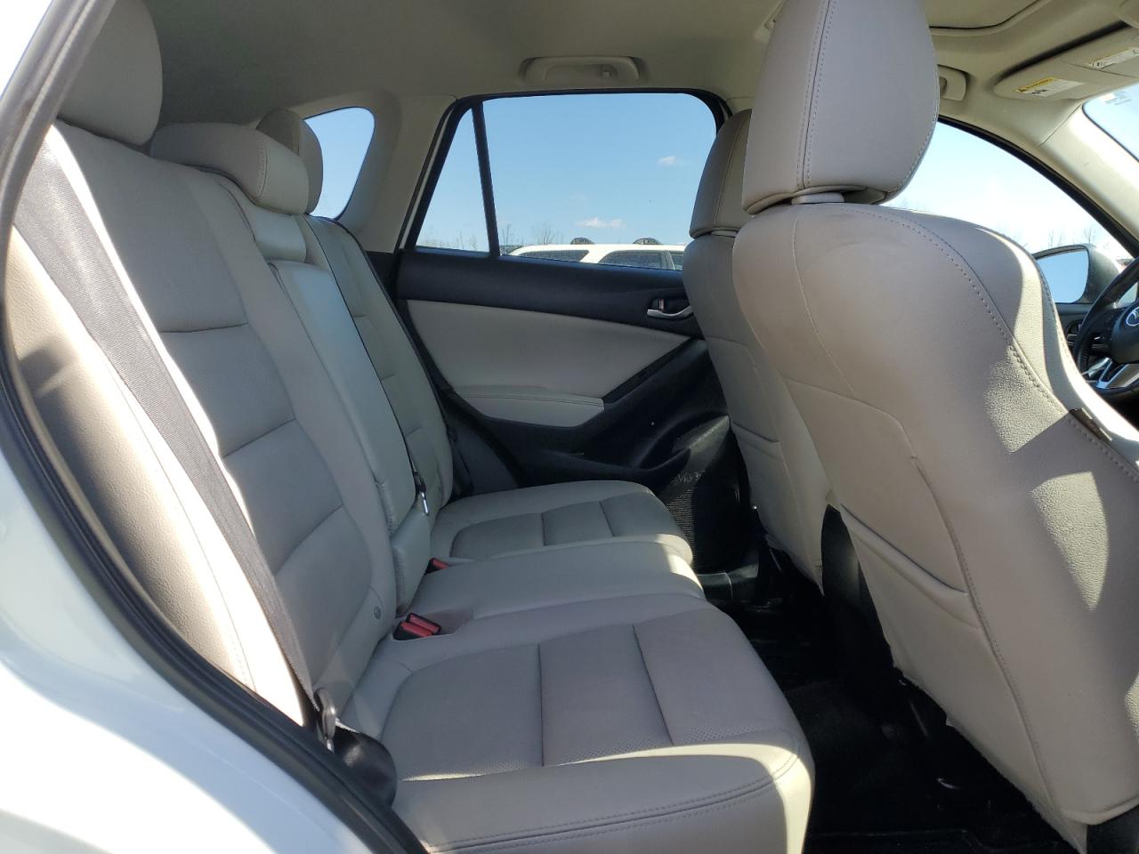 2015 Mazda CX-5 - Image 11