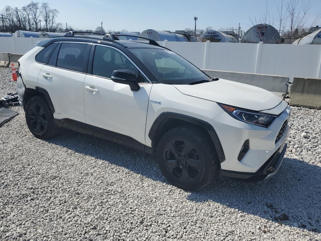 2019 Toyota RAV 4 - Image 4