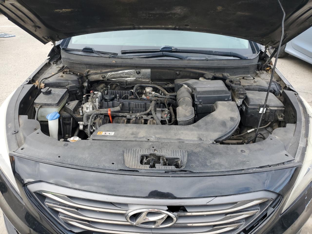 2015 Hyundai Sonata - Image 11