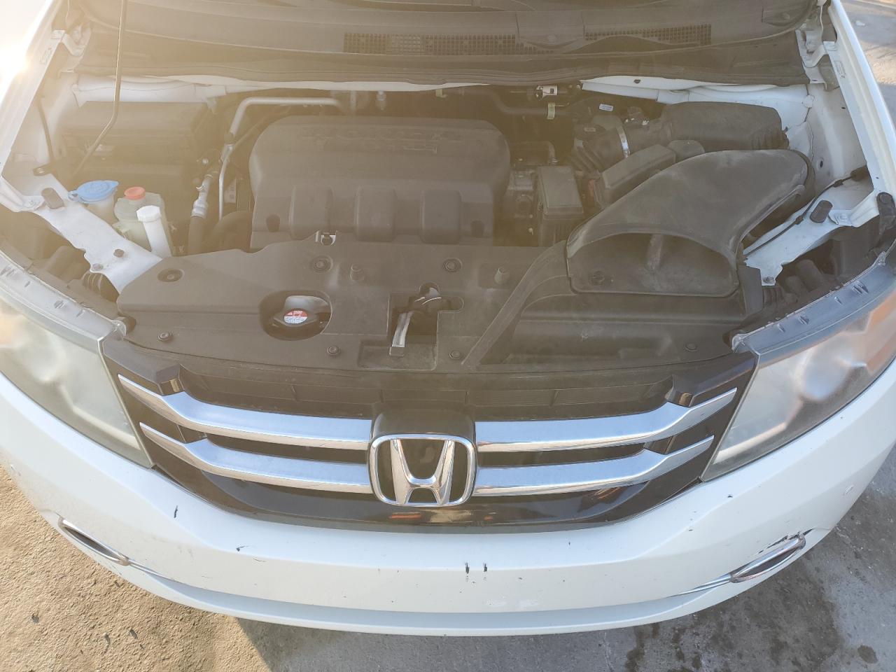 2015 Honda Odyssey - Image 13