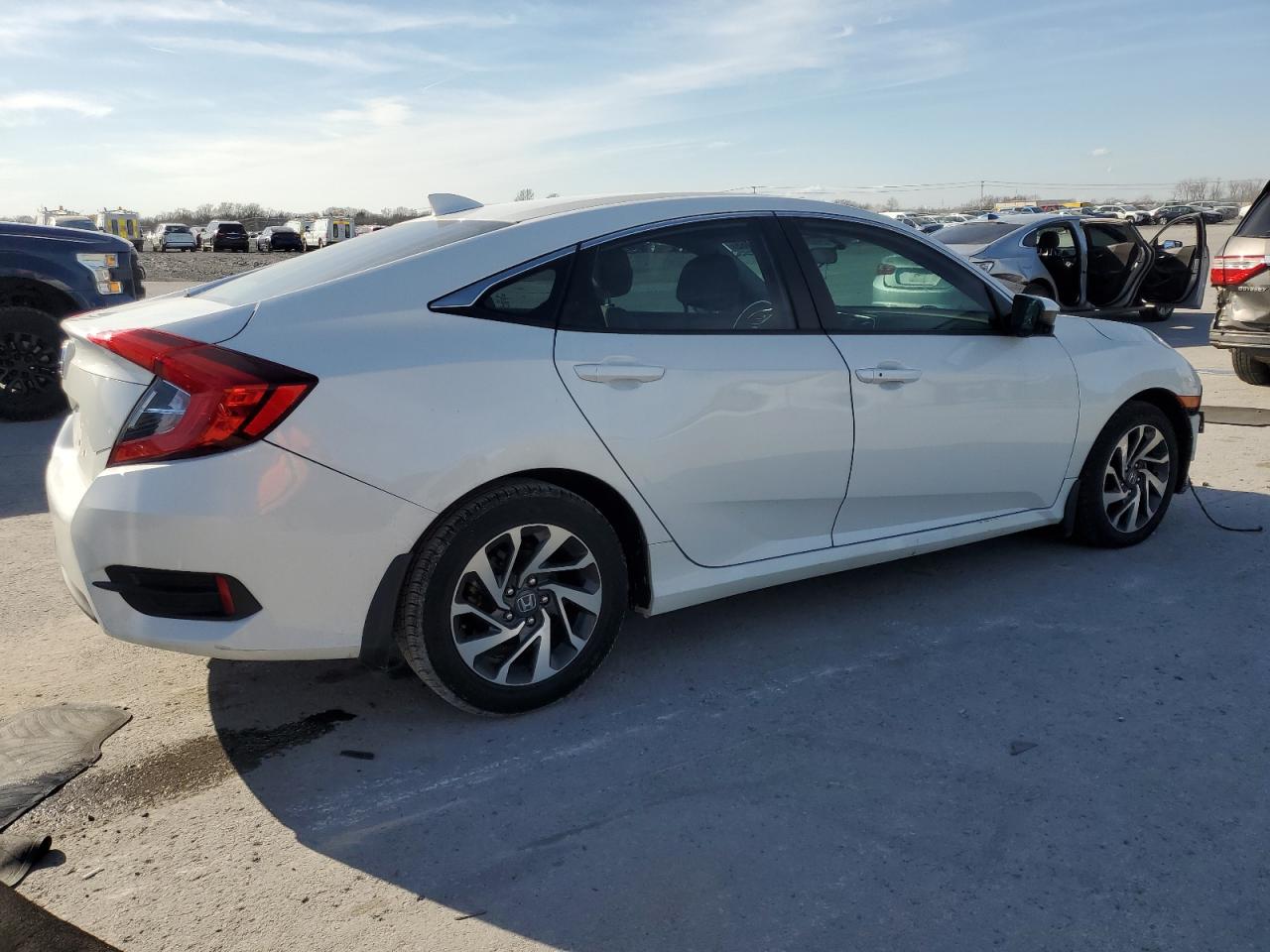 2HGFC2F72JH569626 HONDA CIVIC 2018