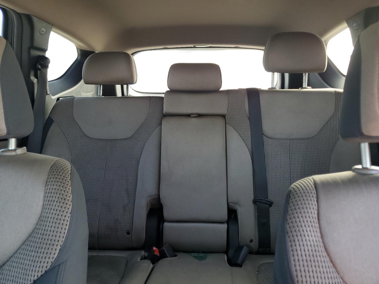 2019 Hyundai Santa Fe - Image 10
