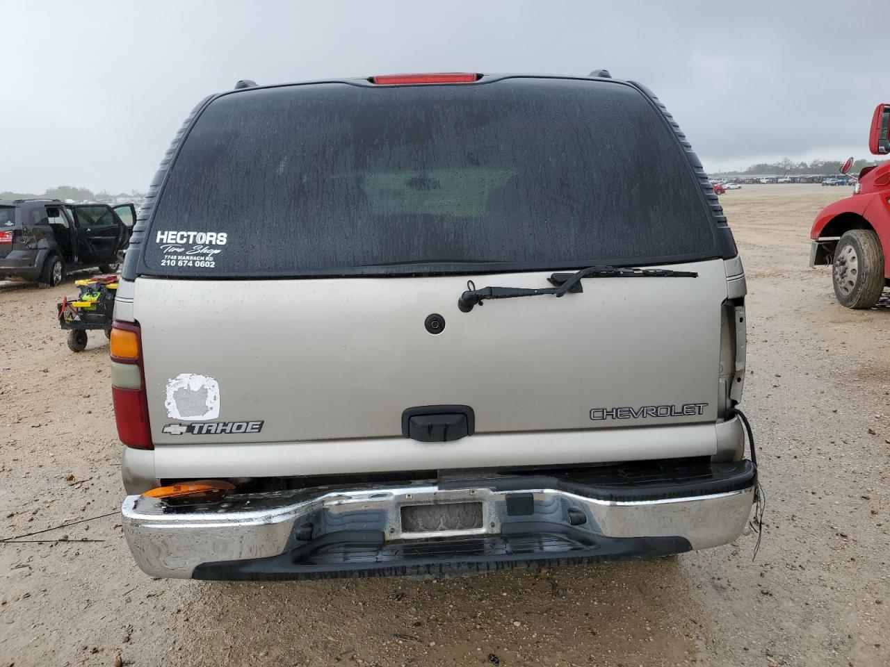 2003 Chevrolet Tahoe C1500 VIN: 1GNEC13Z43R163576 Lot: 50823645