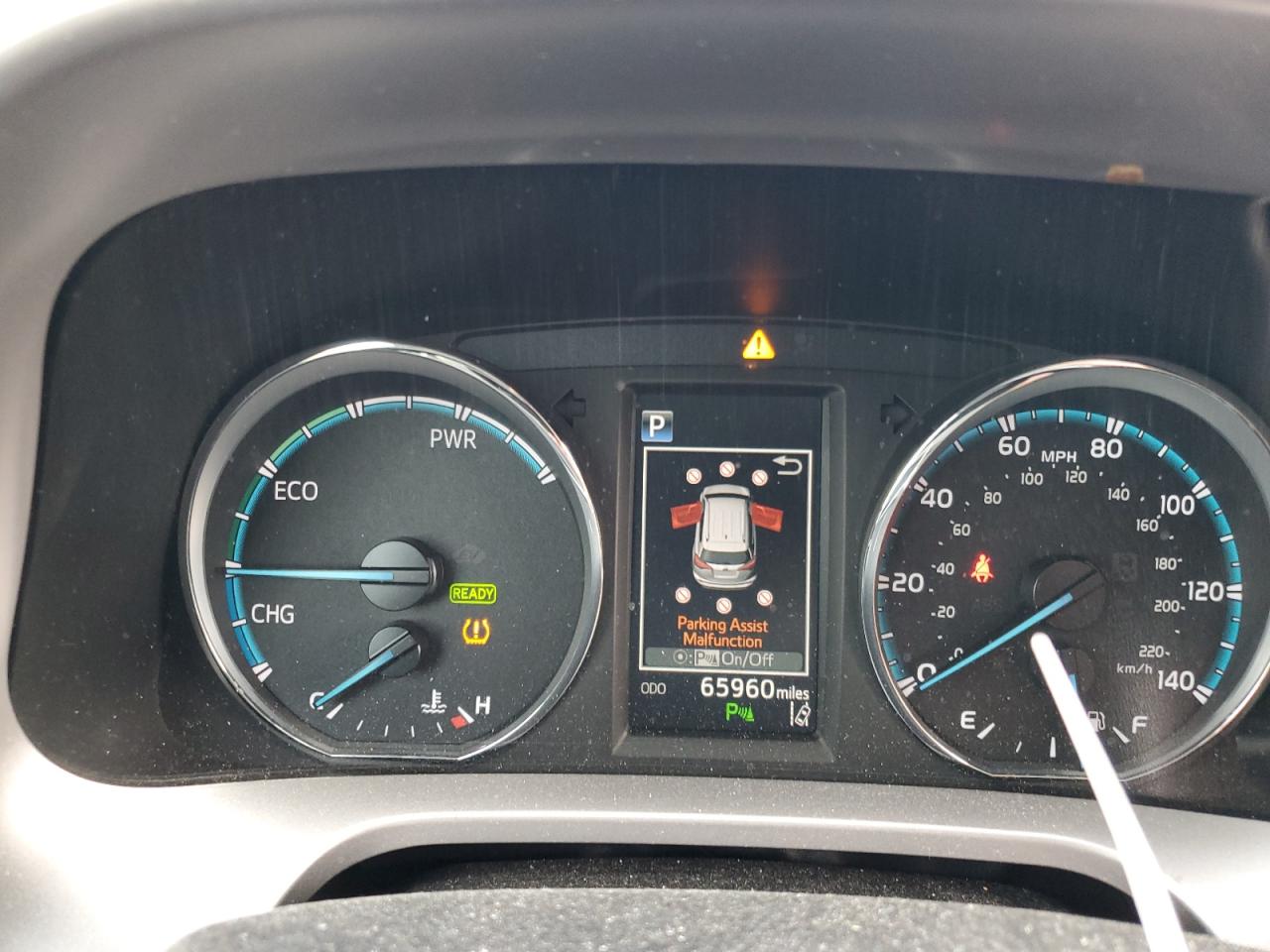 JTMDJREV6HD123927 TOYOTA RAV4 2017