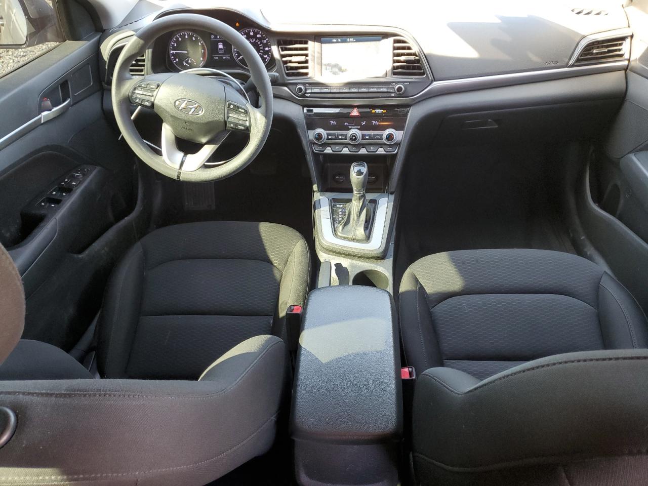 2020 Hyundai Elantra - Image 8