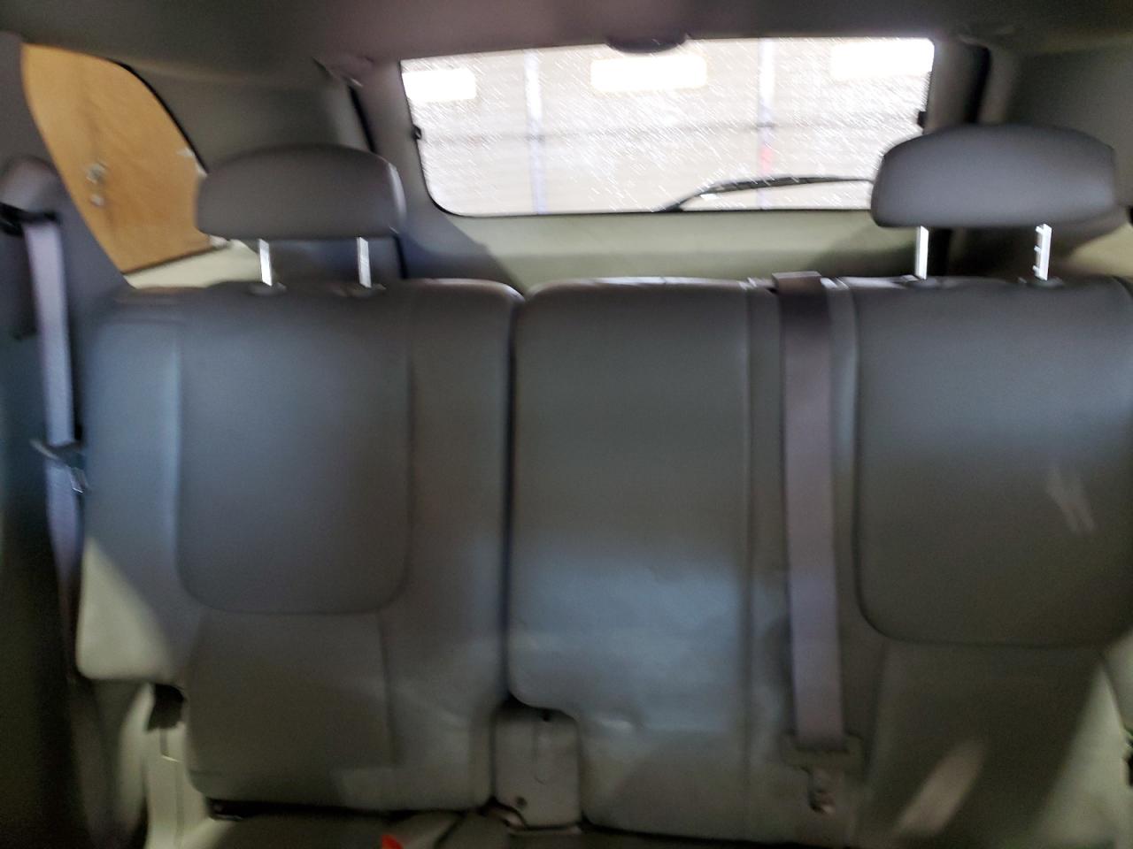 2006 Chevrolet Equinox - Image 10