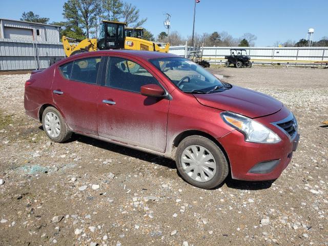  NISSAN VERSA 2017 Czerwony