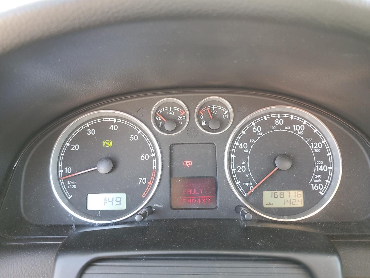 2003 Volkswagen Passat Glx 4Motion VIN: WVWYH63B83E174093 Lot: 50155945