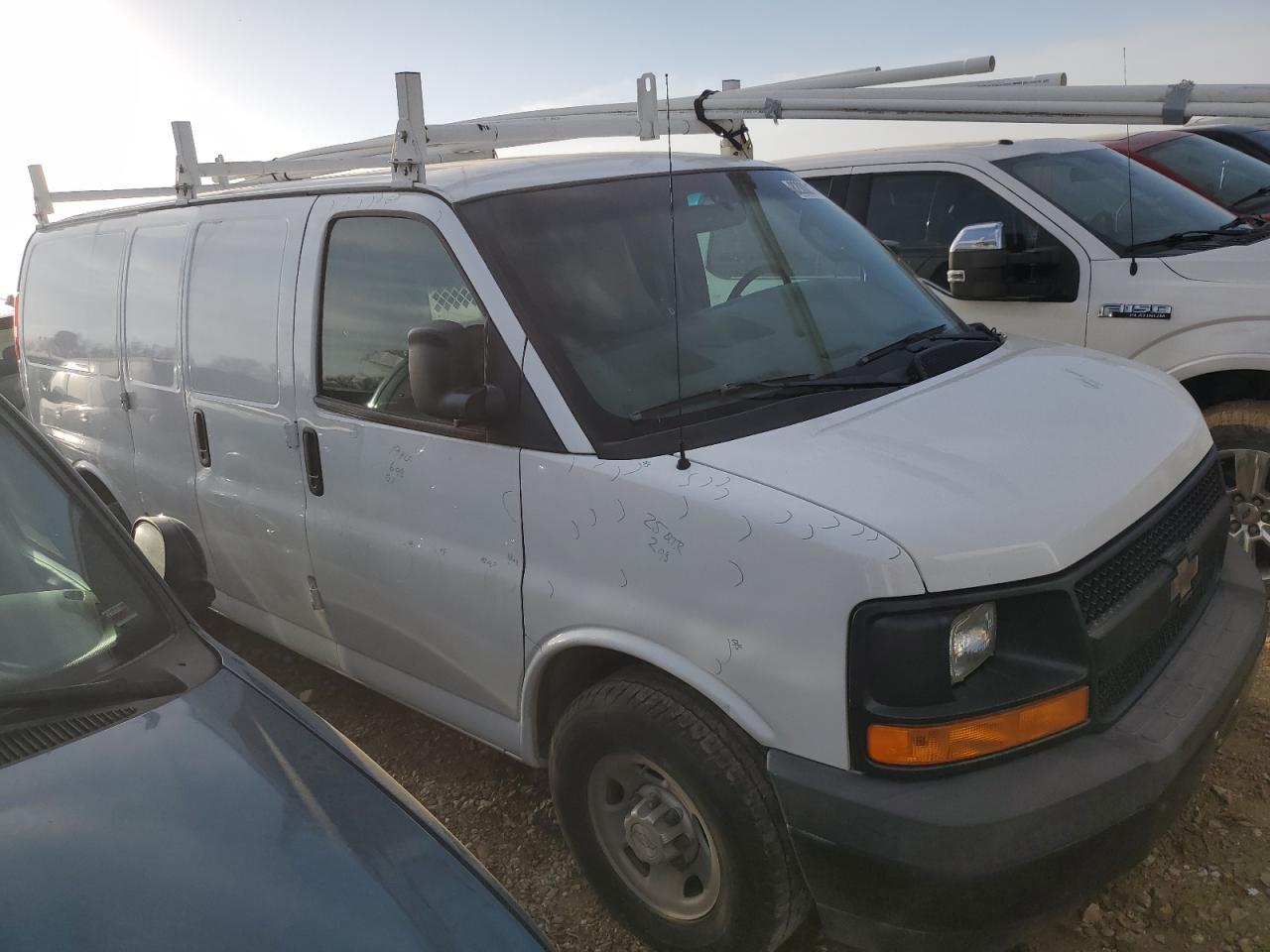 2017 Chevrolet Express - Image 4