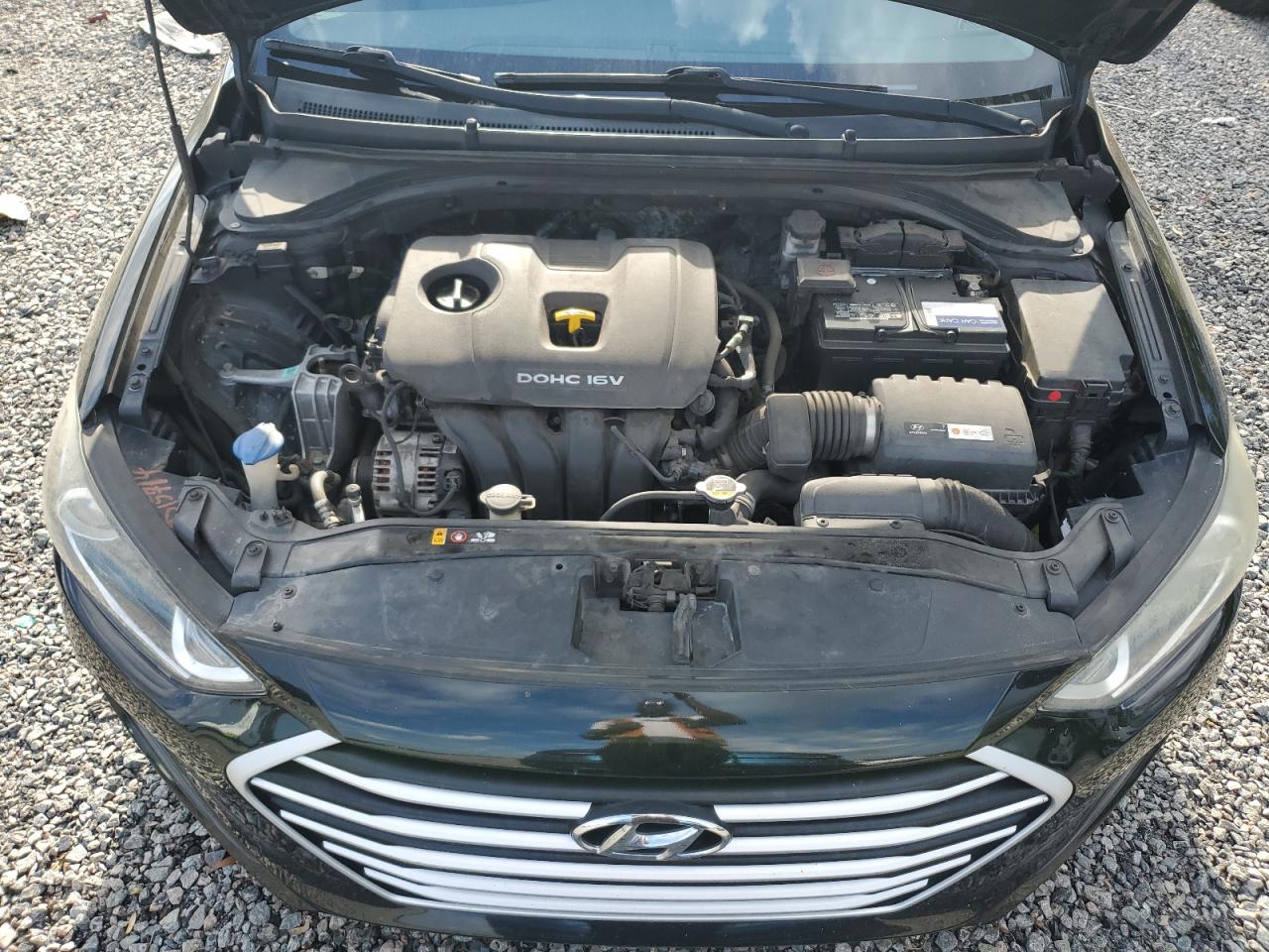 2017 Hyundai Elantra - Image 11