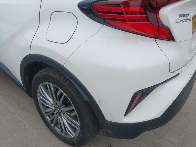2022 TOYOTA C-HR EXCEL