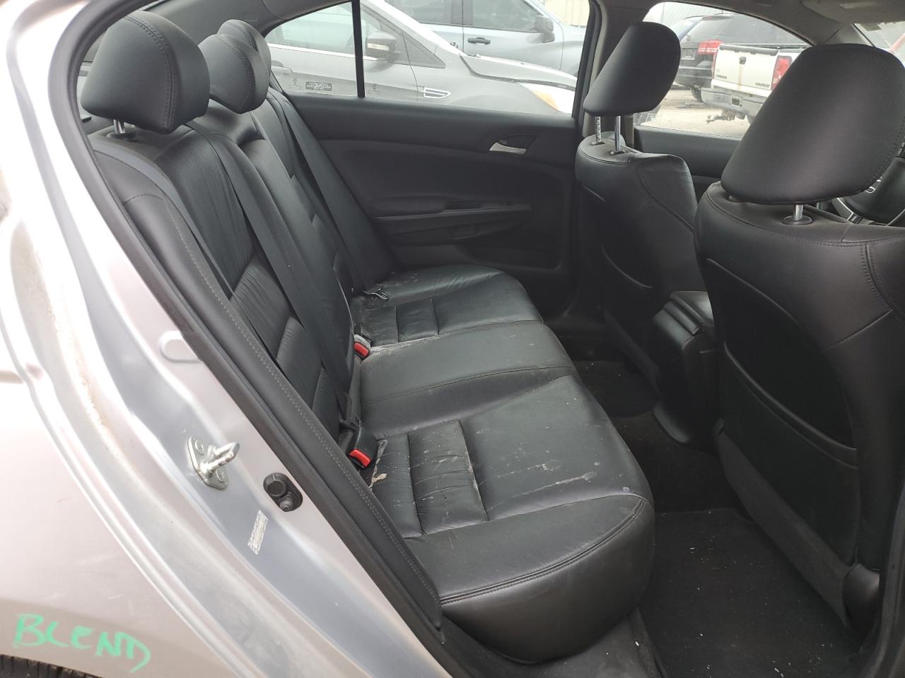 2011 Honda Accord - Image 10