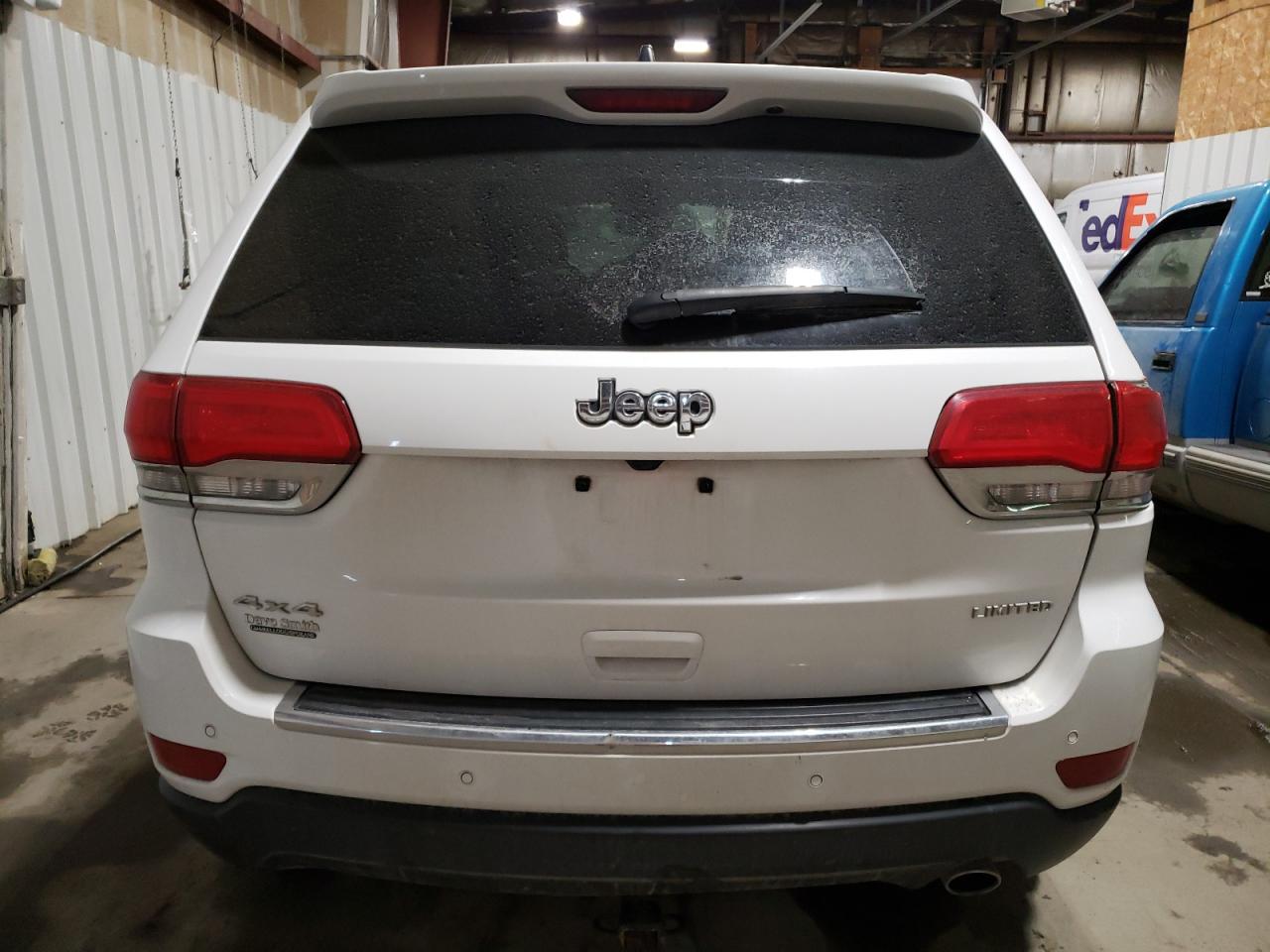 2017 Jeep Grand Cherokee - Image 6