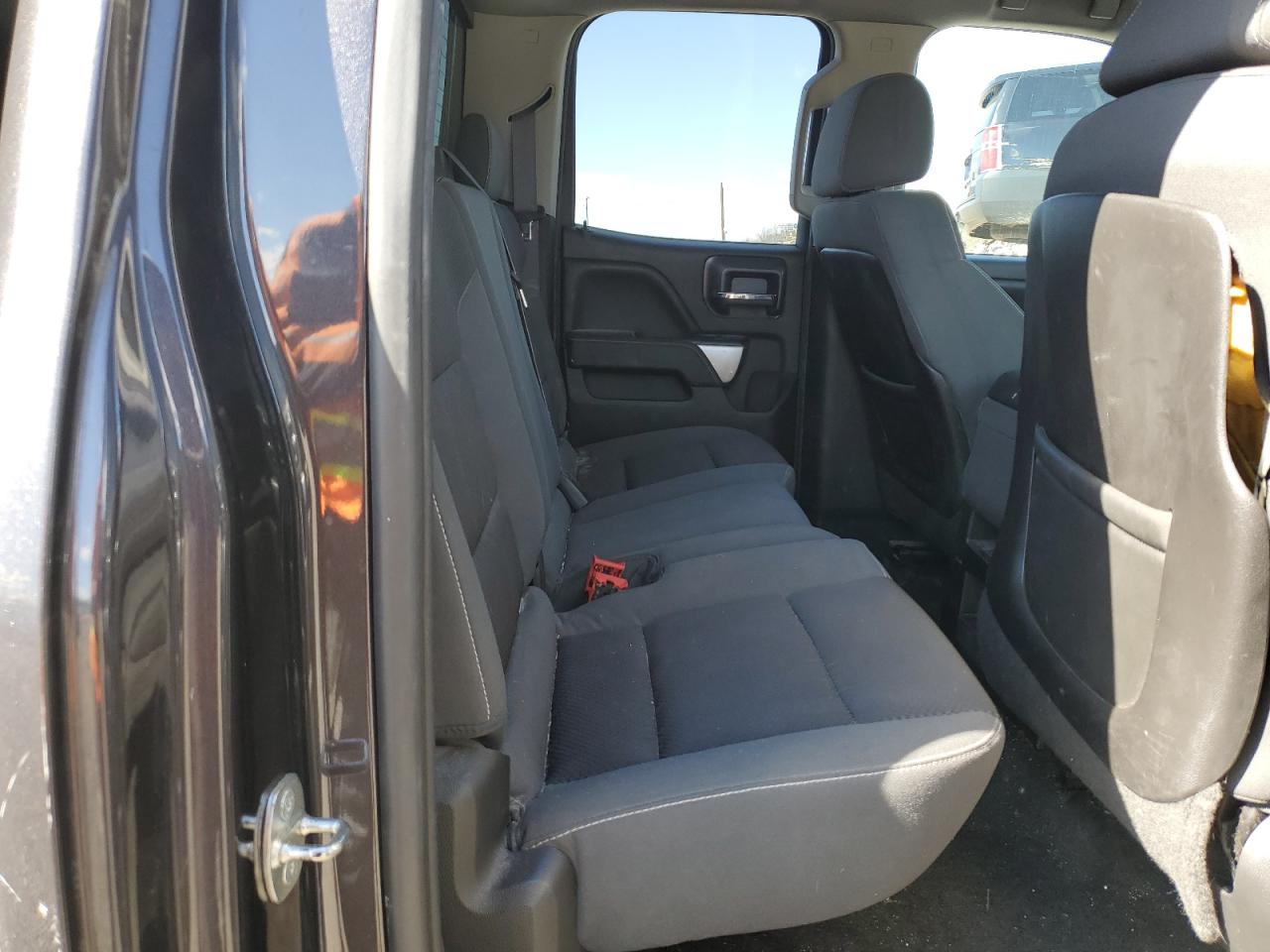 2014 Chevrolet Silverado - Image 10