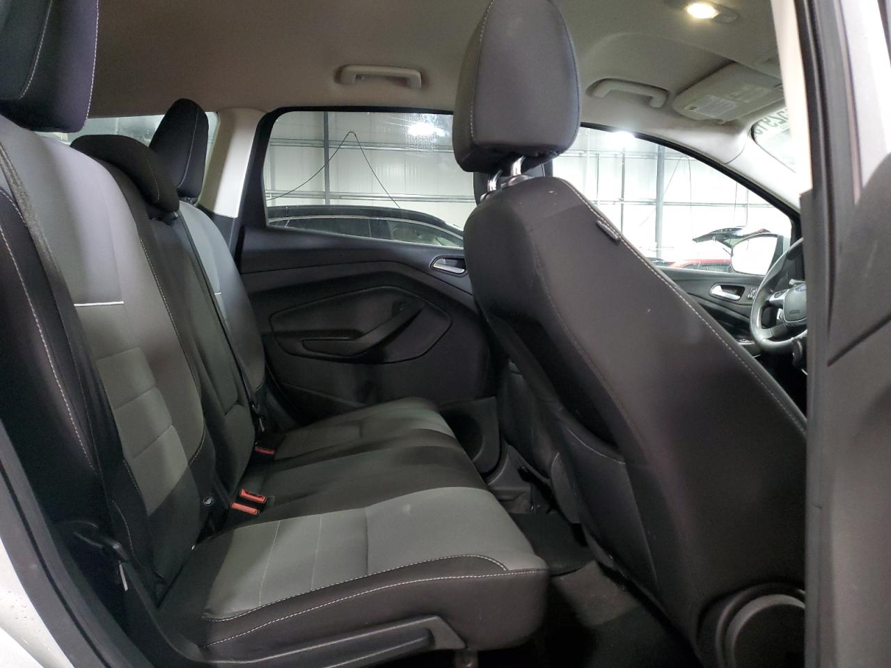 2014 Ford Escape - Image 11