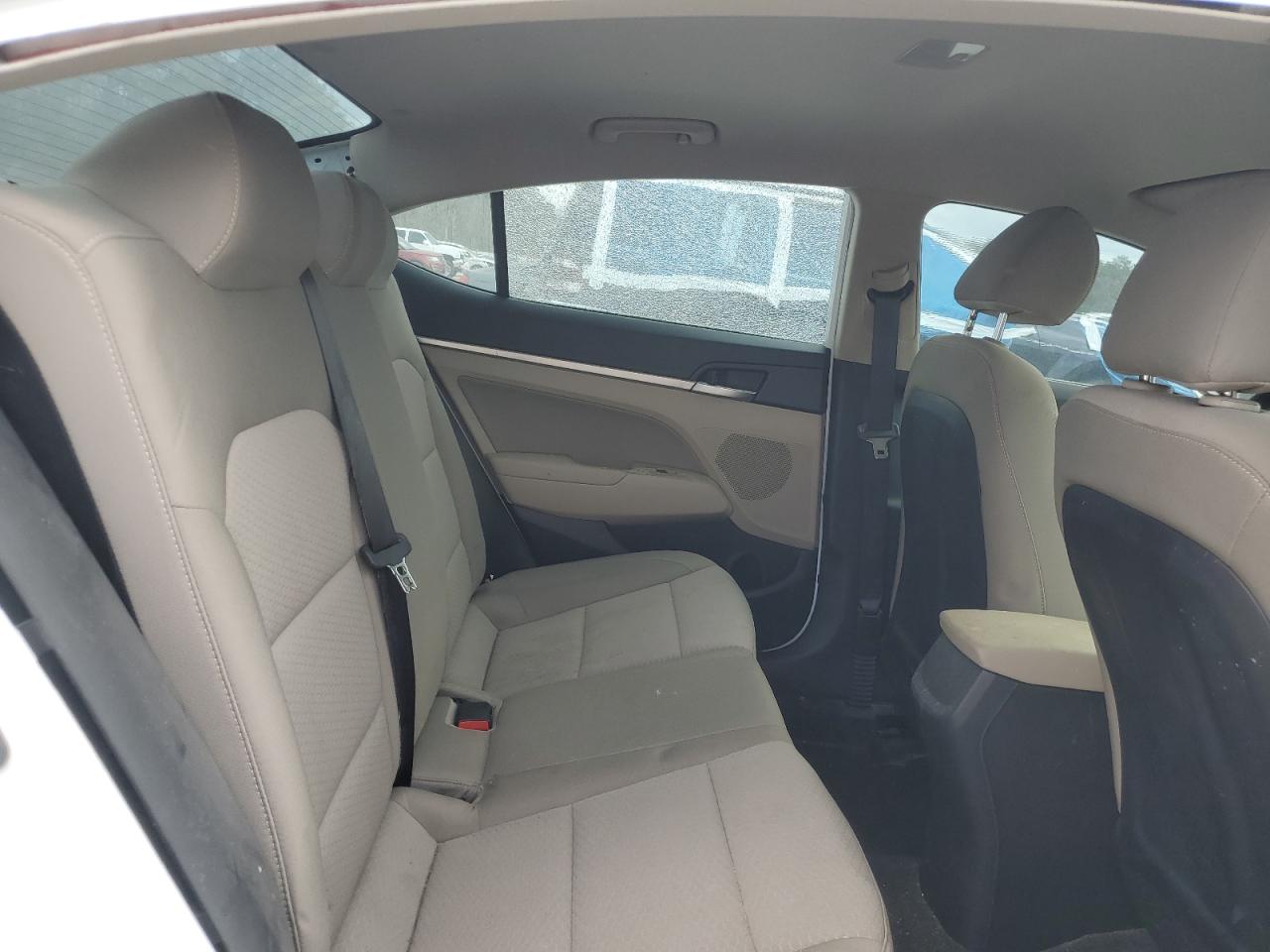 2020 Hyundai Elantra - Image 10