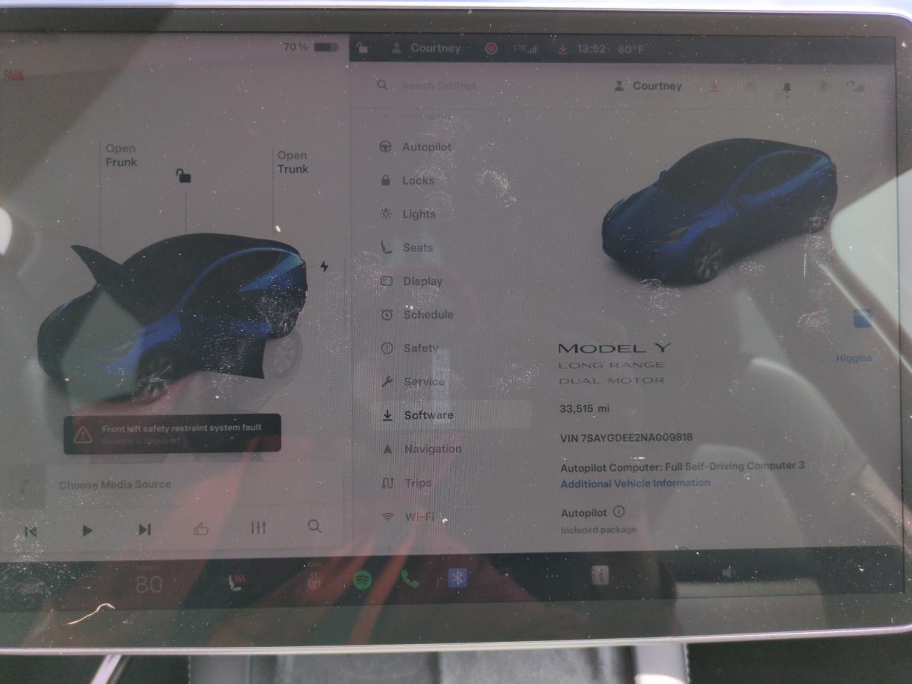 2022 Tesla Model Y VIN: 7SAYGDEE2NA008818 Lot: 50413425