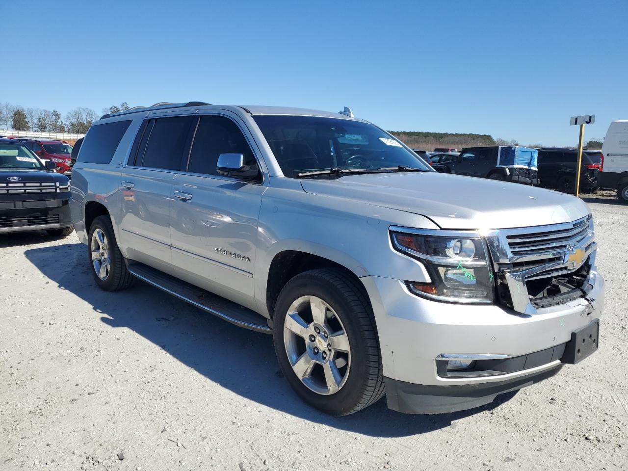 2015 Chevrolet Suburban - Image 4