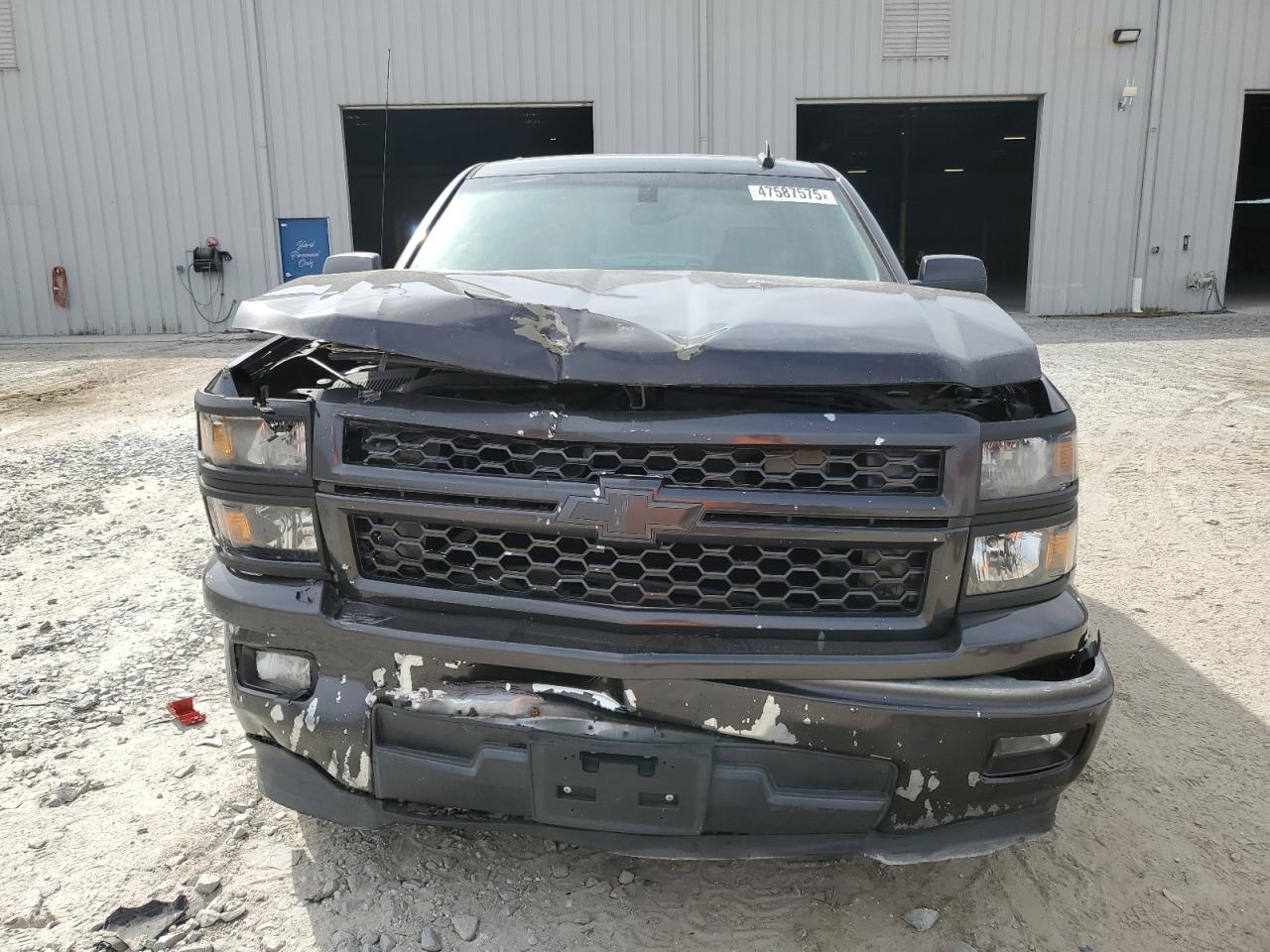 2015 Chevrolet Silverado - Image 5