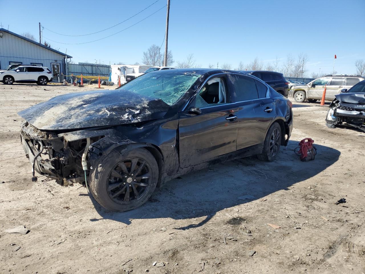 2015 Infiniti Q50 Base zu verkaufen in Pekin, IL - All Over