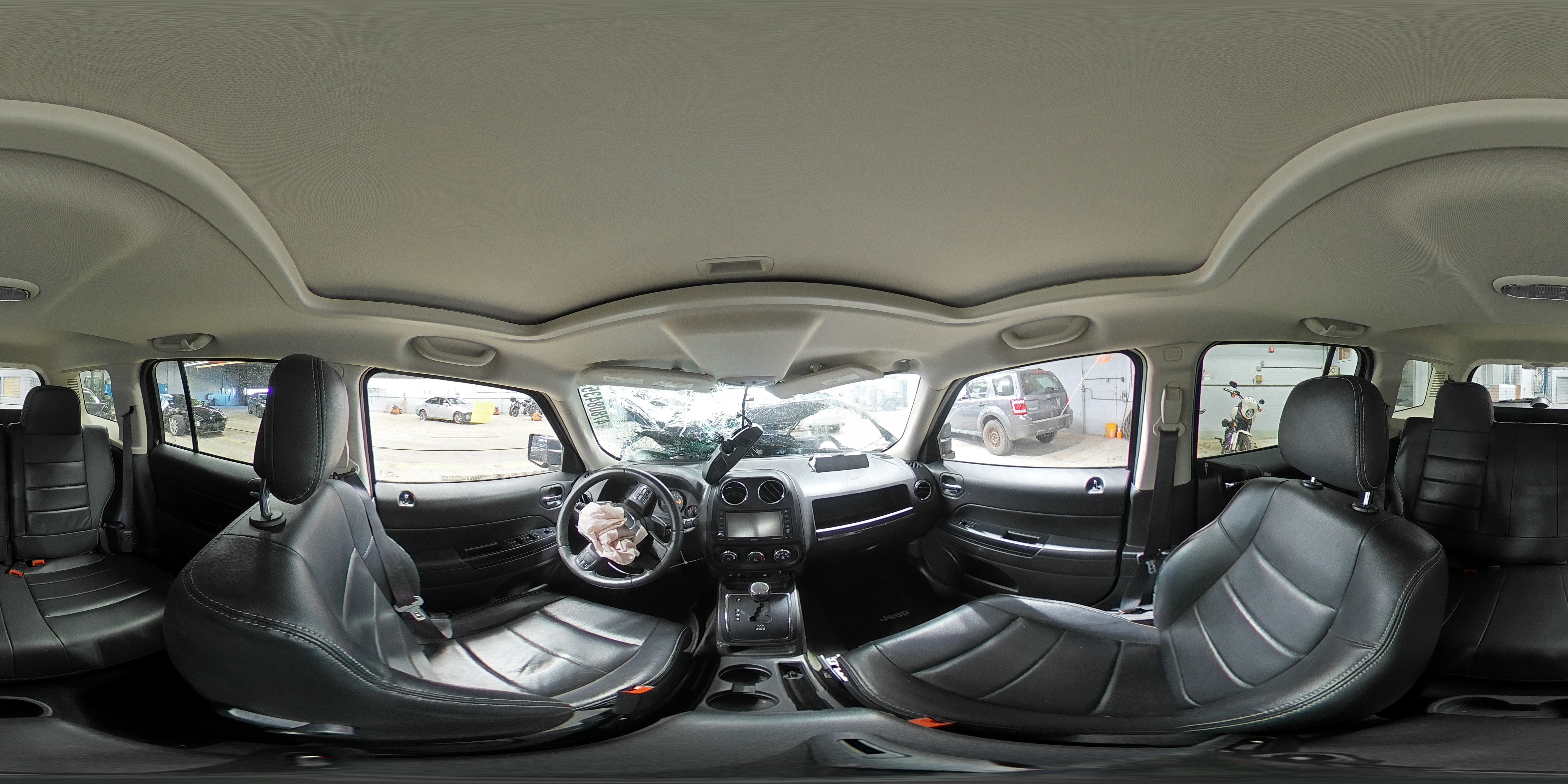2016 Jeep Liberty (Patriot) - Image 13
