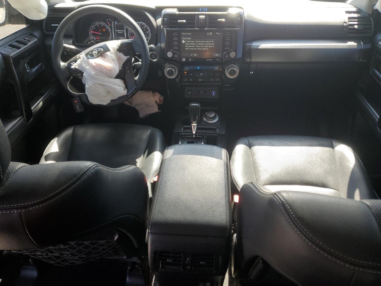 2020 Toyota 4Runner - Image 8