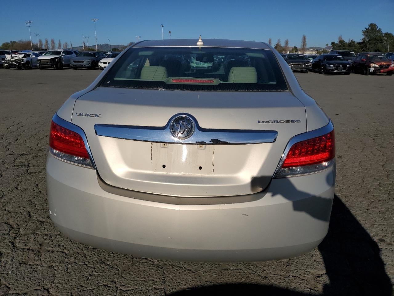 2010 Buick LaCrosse - Image 6