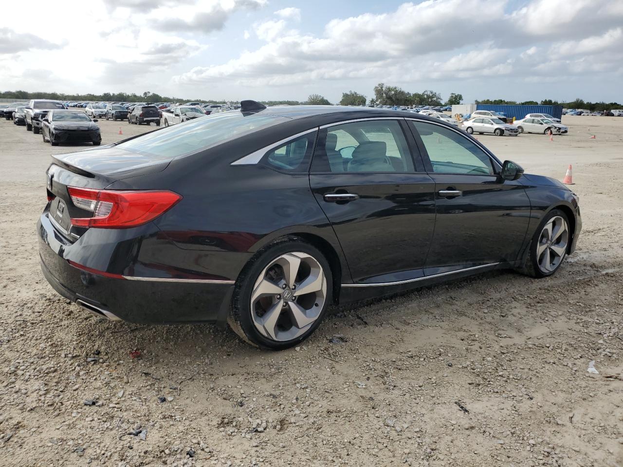 2018 Honda Accord - Image 3