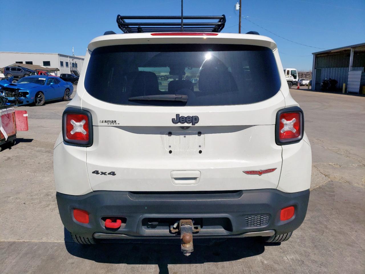 2018 Jeep Renegade - Image 6
