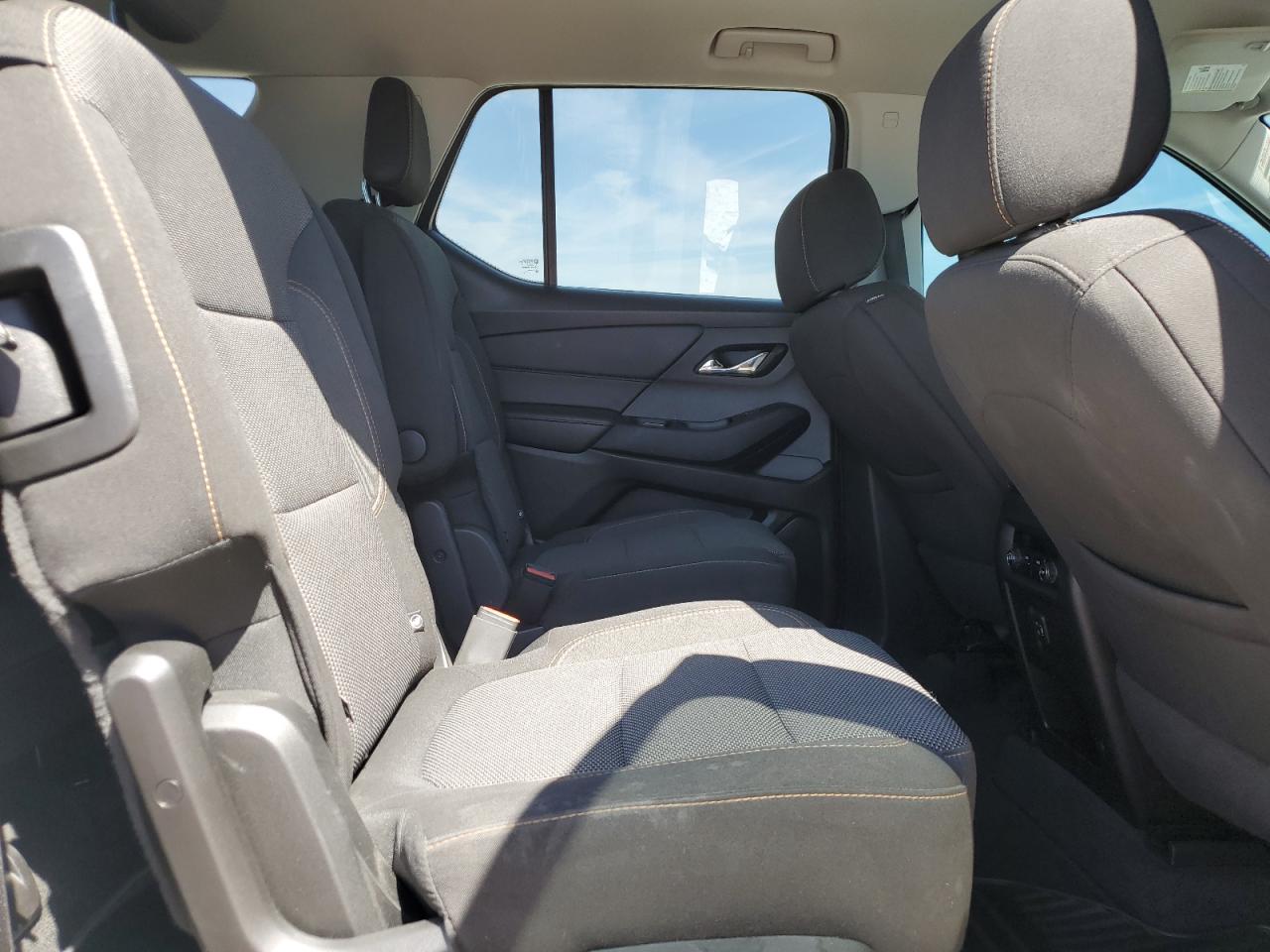 2018 Chevrolet Traverse - Image 11