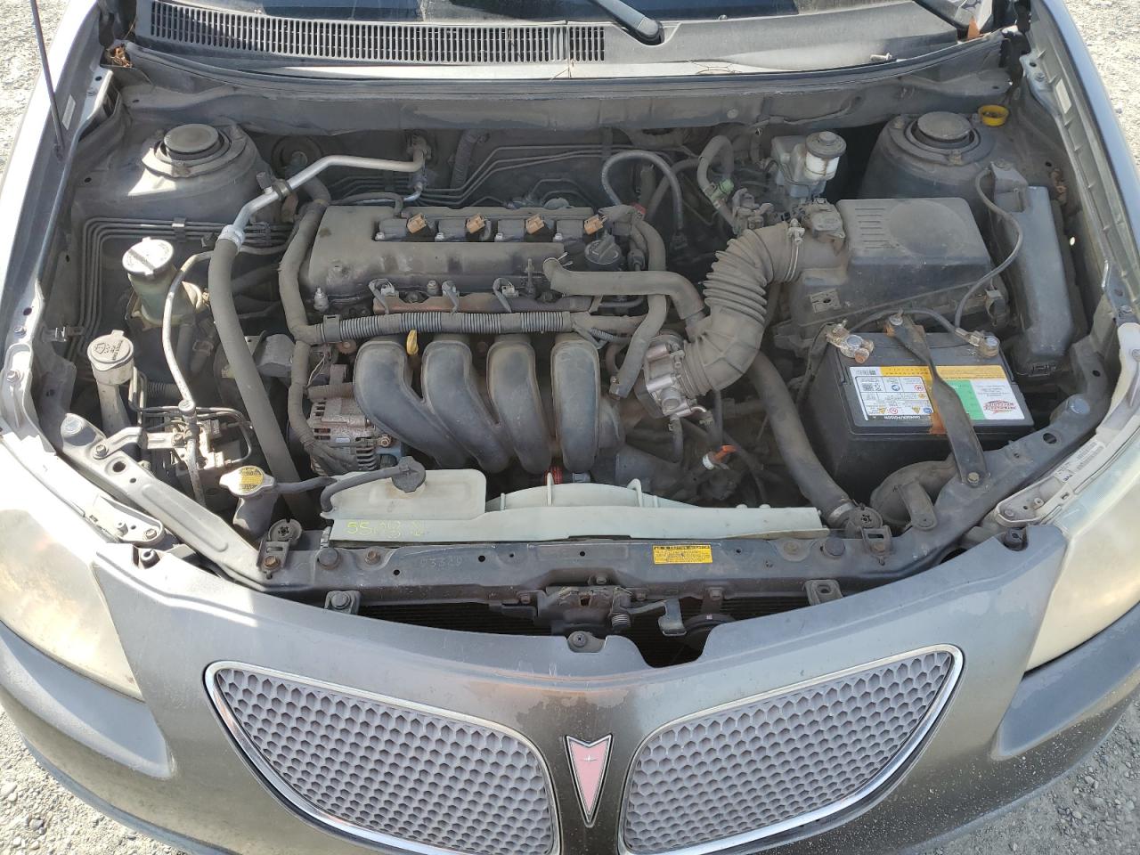 2005 Pontiac Vibe - Image 11