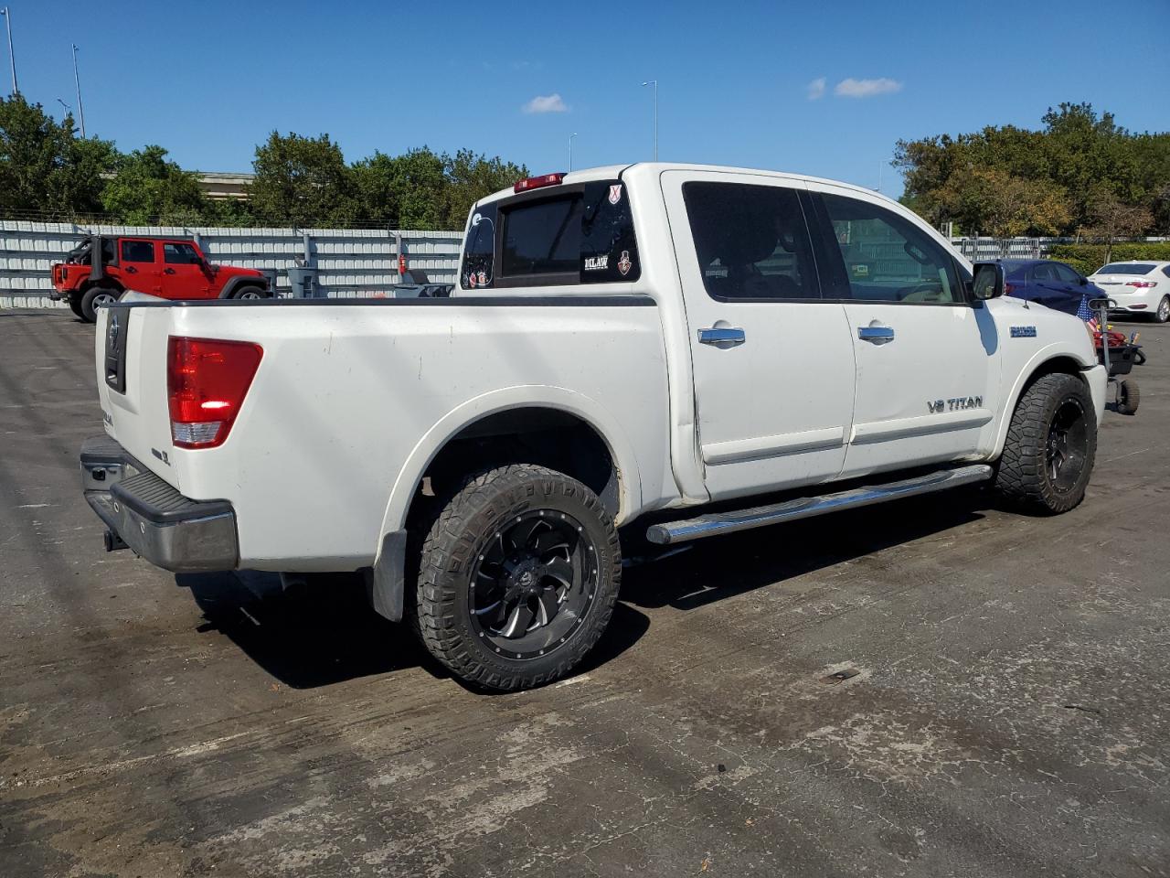 2012 Nissan Titan - Image 3