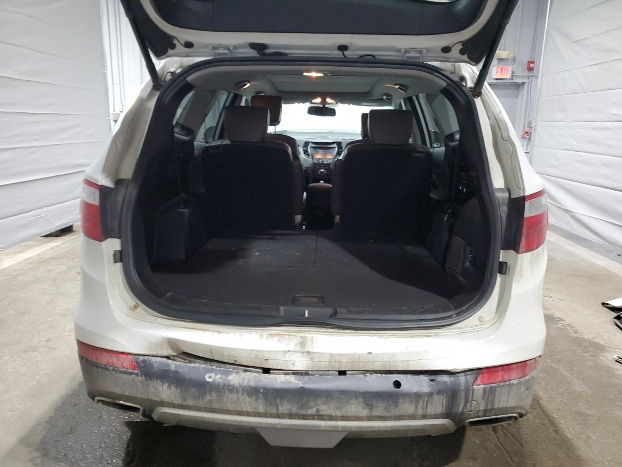 2015 Hyundai Santa Fe - Image 6