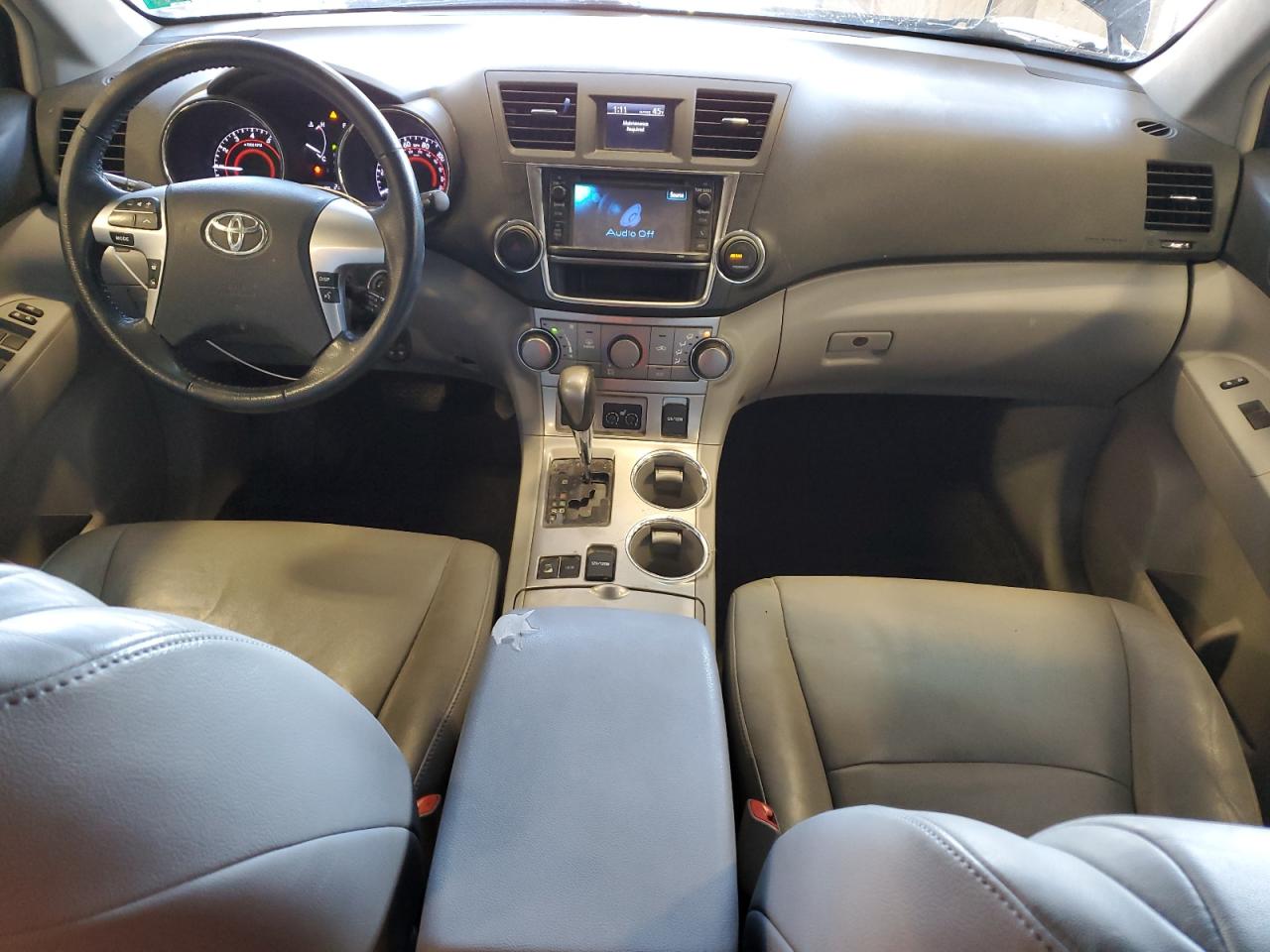 2013 Toyota Highlander - Image 8