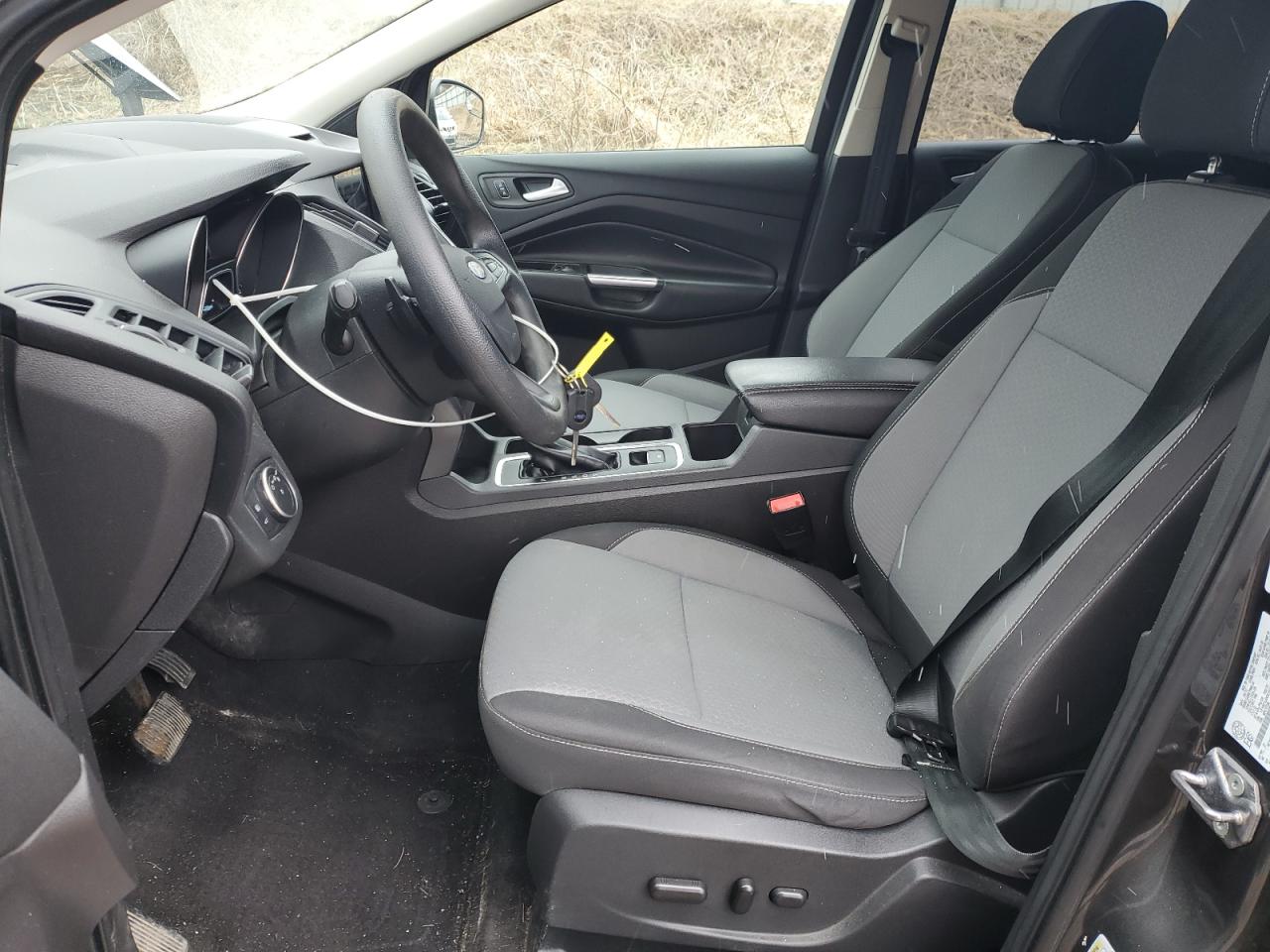 1FMCU0GD5HUD61184 FORD ESCAPE 2017