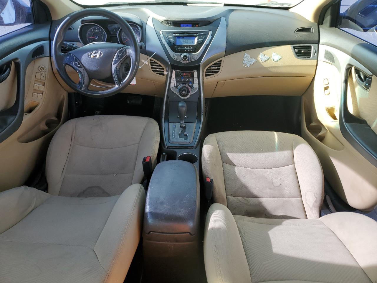 2013 Hyundai Elantra - Image 8