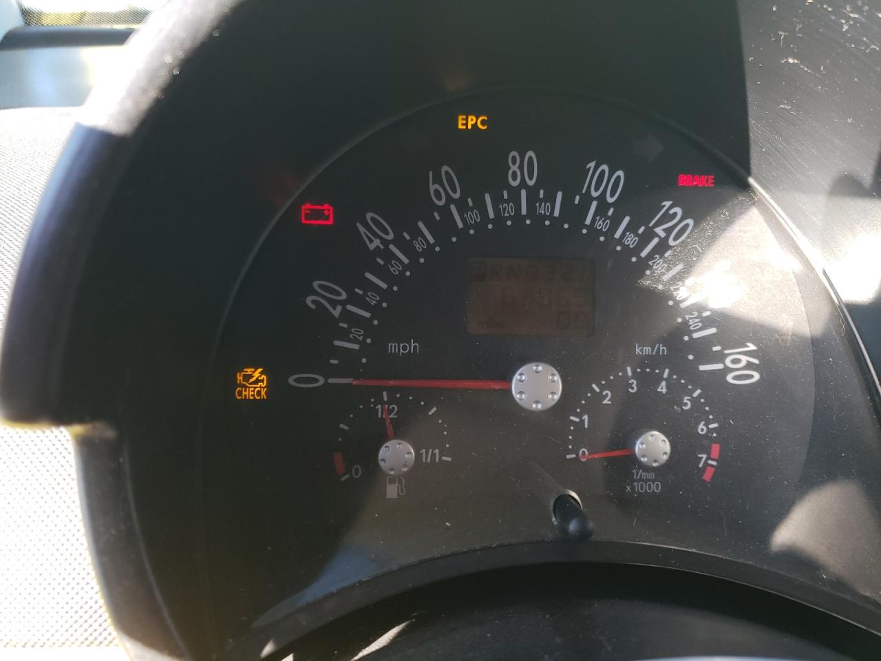 2001 Volkswagen Beetle - Image 9