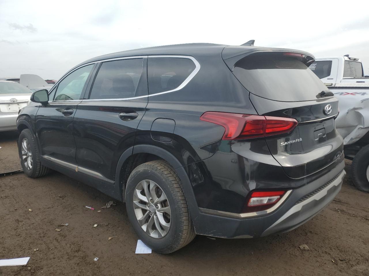 2019 Hyundai Santa Fe - Image 2
