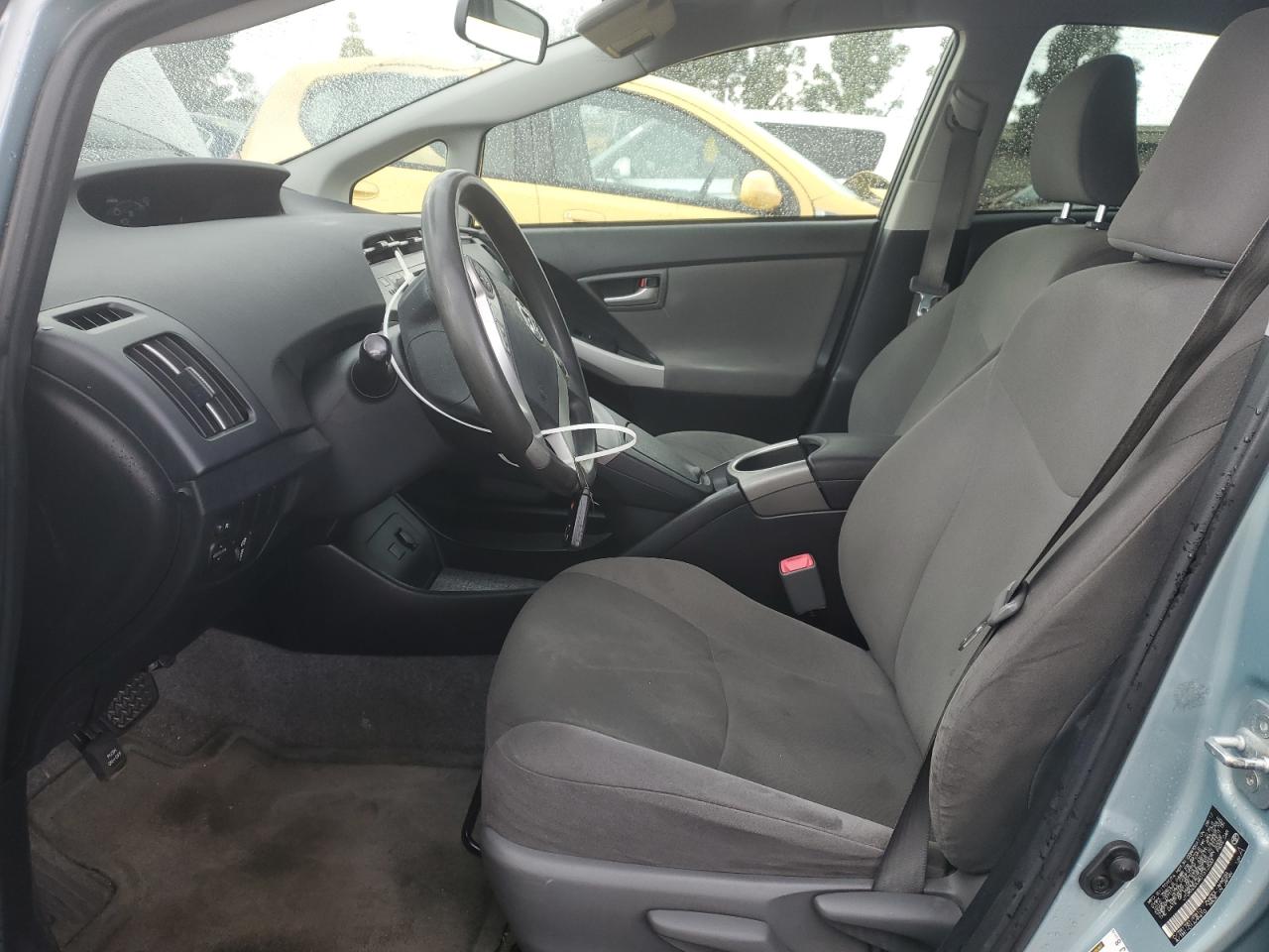 2012 Toyota Prius - Image 7