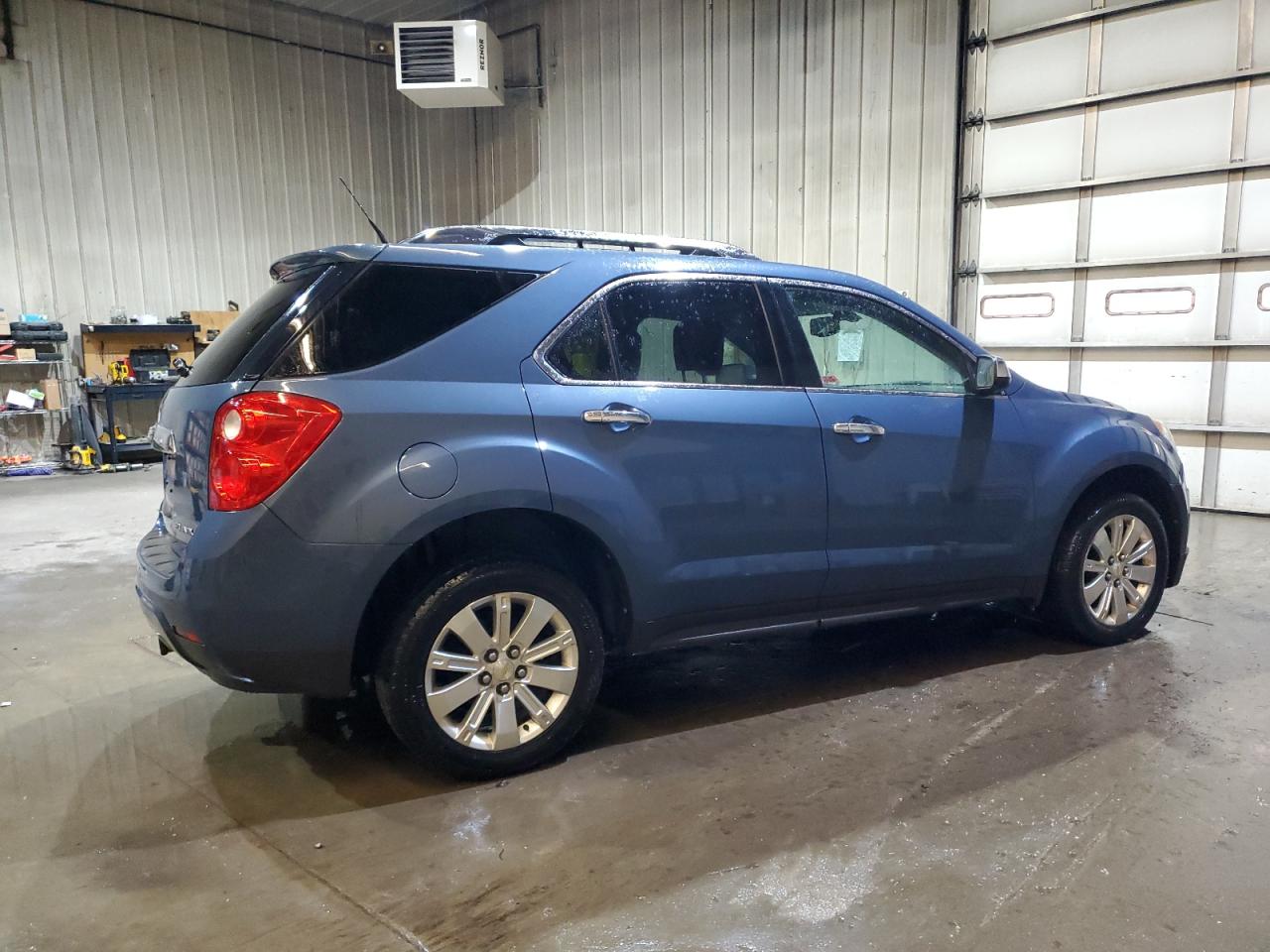 2011 Chevrolet Equinox - Image 3