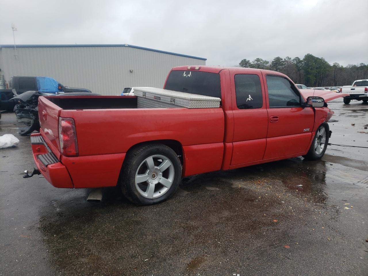 2003 Chevrolet Silverado - Image 3